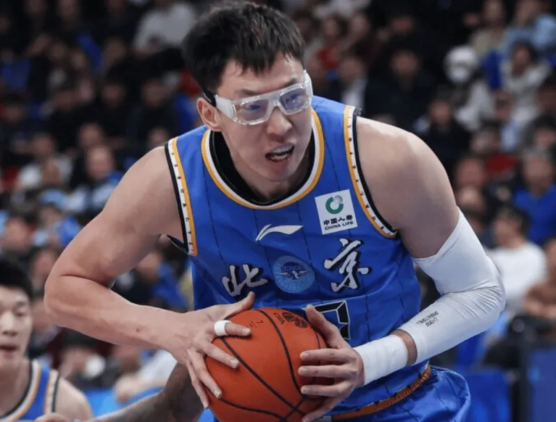 开云体育app安全下载-周琦第四节没有出战，全场出战18分钟得到5分9篮板1抢断2帽