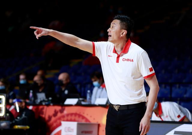 开云在线-中国男篮新征程从日本开始 杜锋详解男篮集训名单